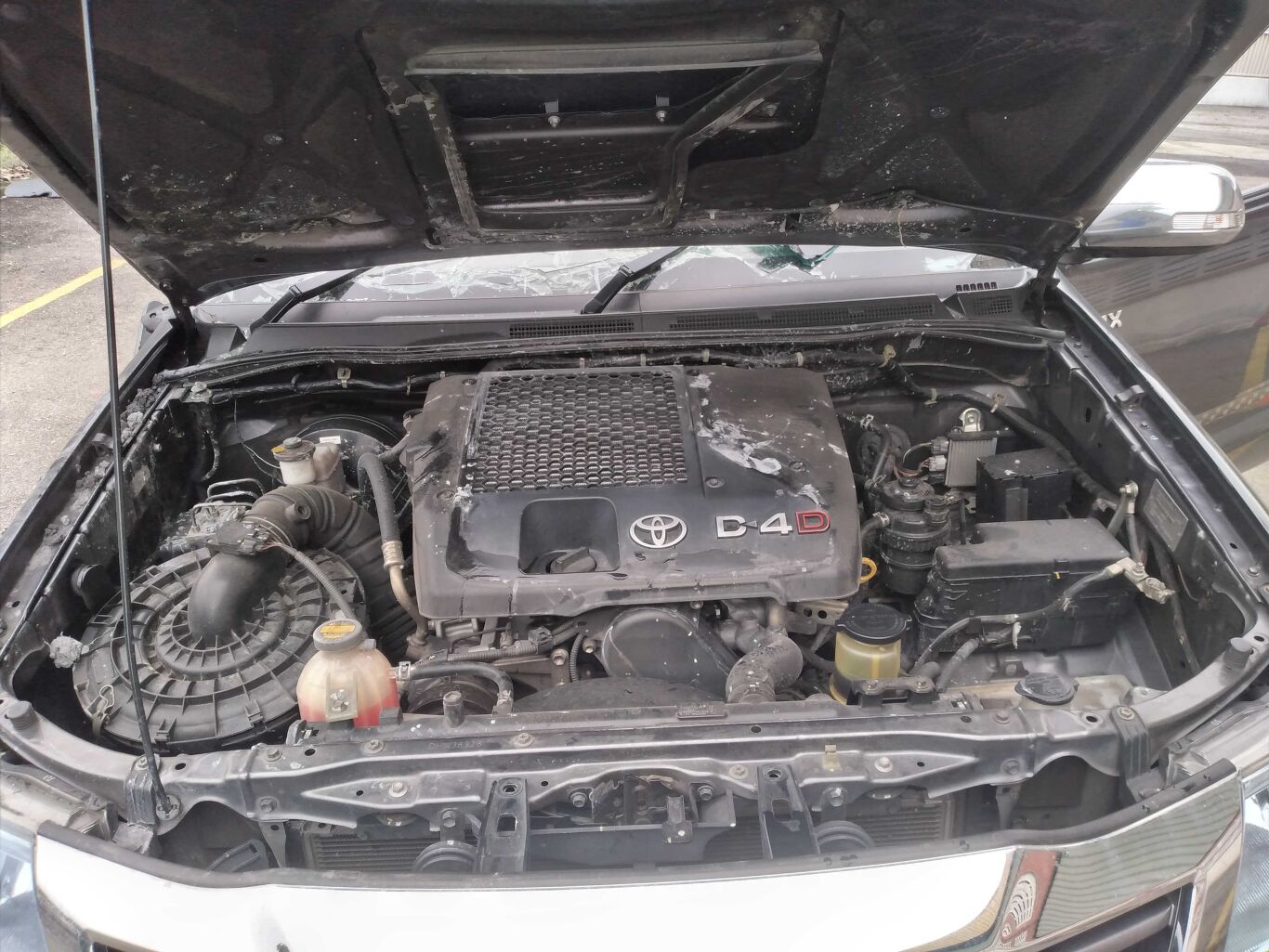 2015 TOYOTA HILUX Wreck - Pickles Auctions buy industrial ...