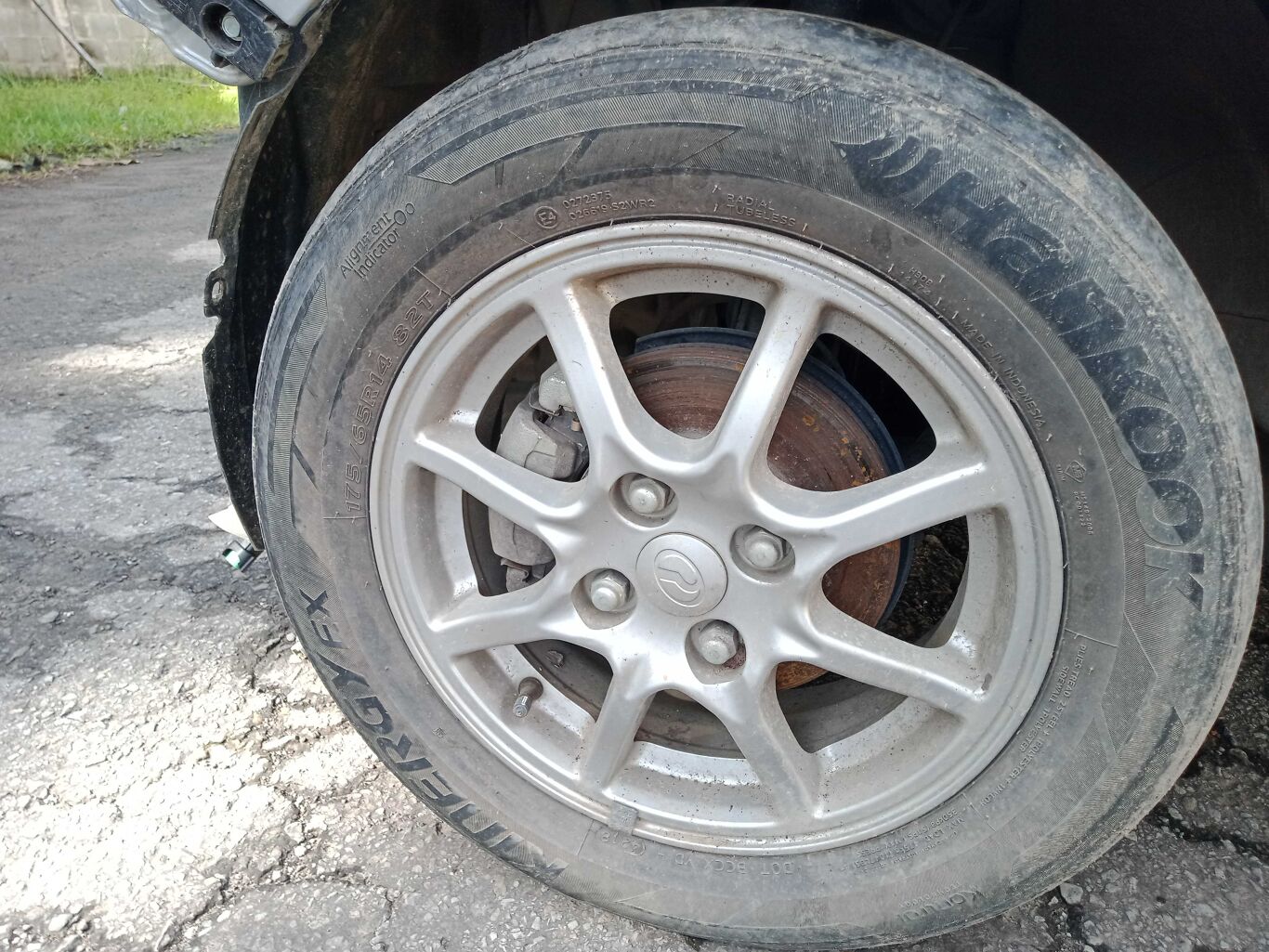 2018 PERODUA BEZZA Wreck - Pickles Auctions buy industrial 